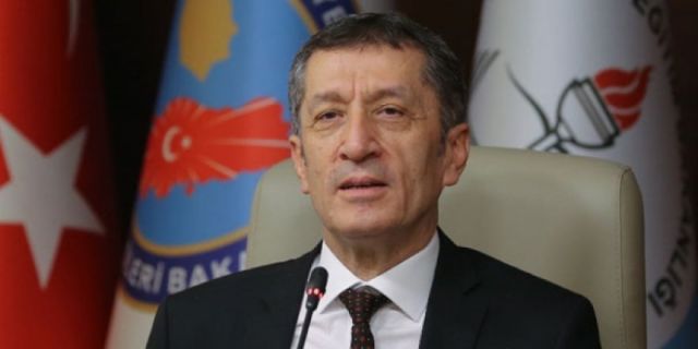 Milli Eğitim Bakanı Selçuk'dan 23 Nisan Hazırlığı Kaynak: Milli Eğitim Bakanı Selçuk'dan 23 Nisan Ha